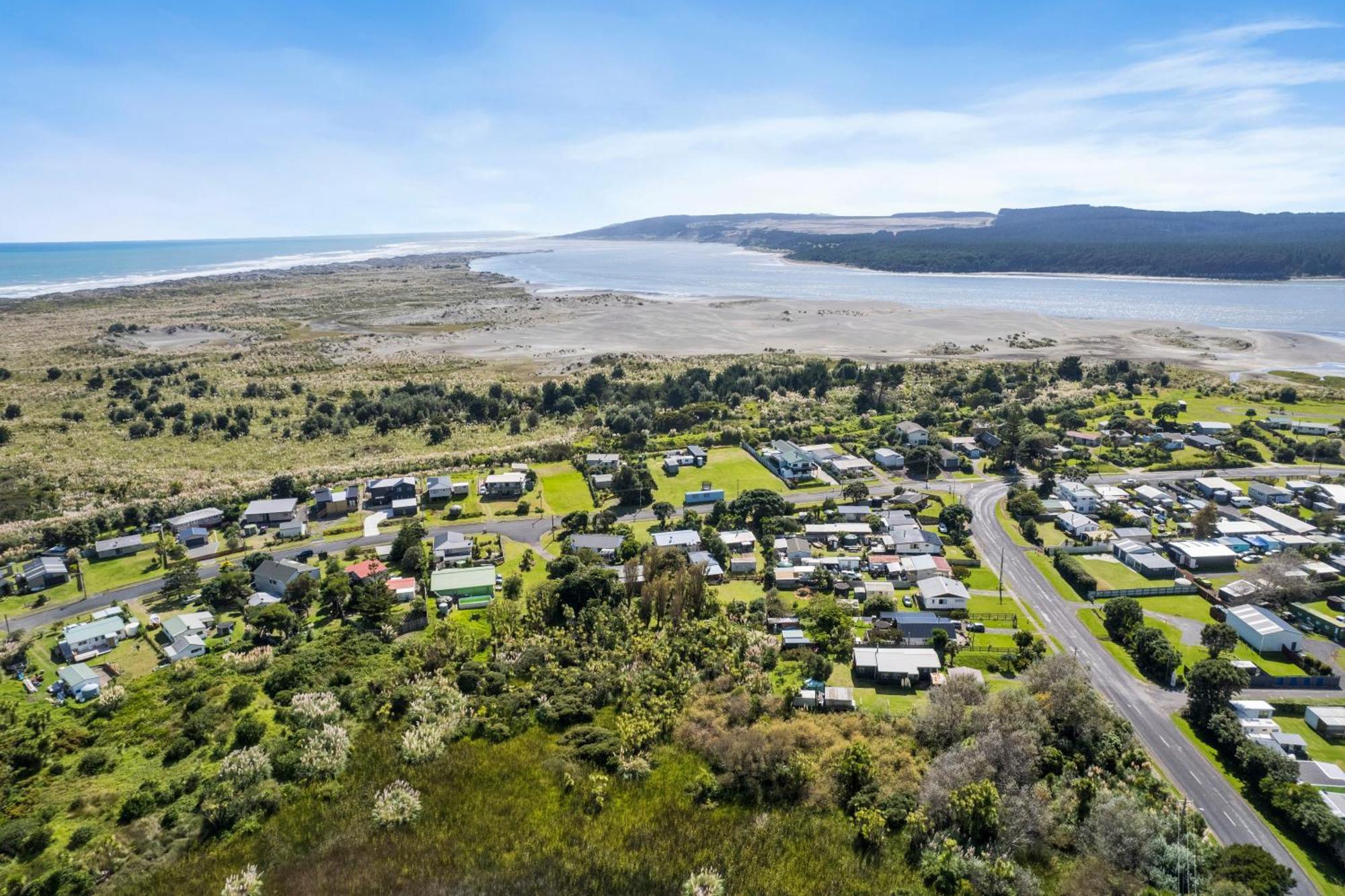 Port Waikato Holiday Park Bagian luar foto